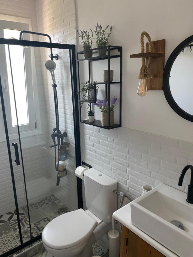 Philia Apartment Artemida  Ngoại thất bức ảnh