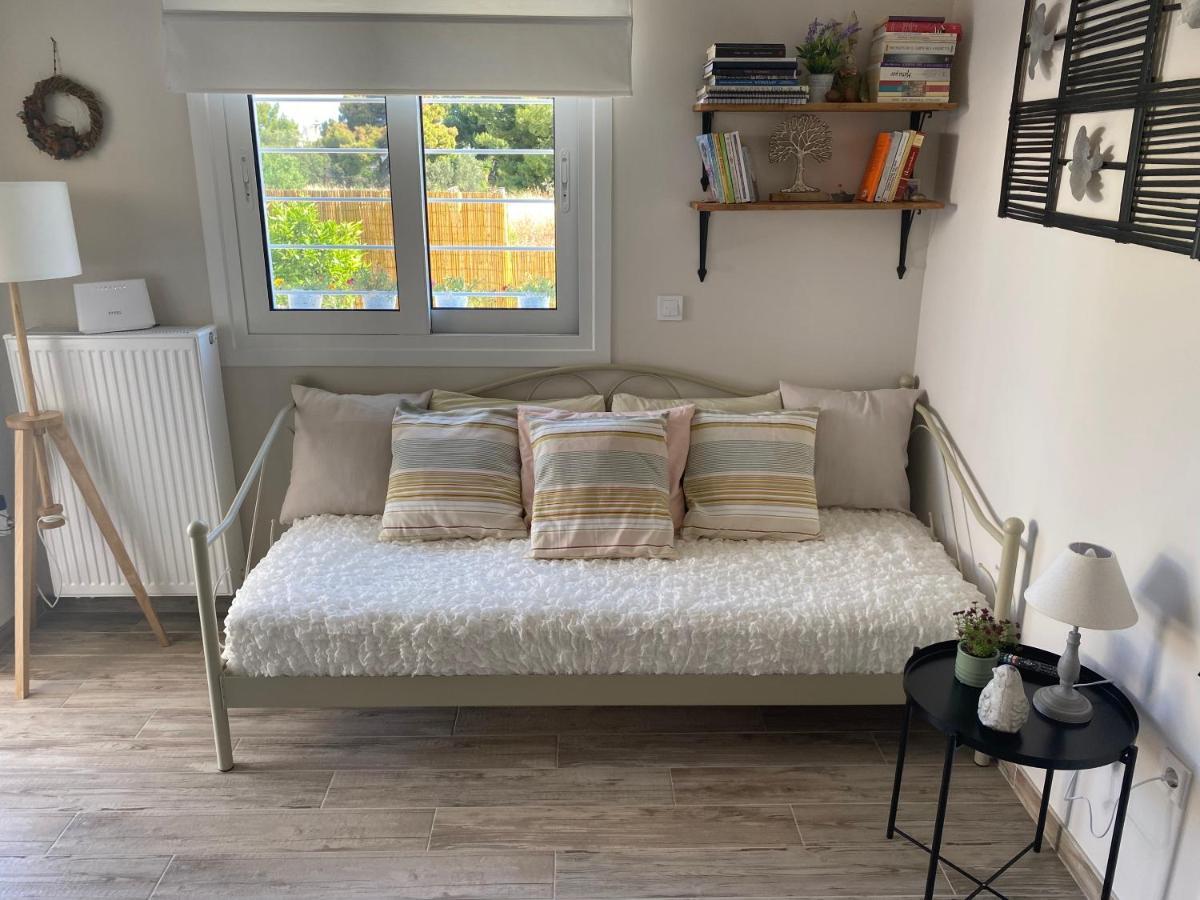 Philia Apartment Artemida  Ngoại thất bức ảnh